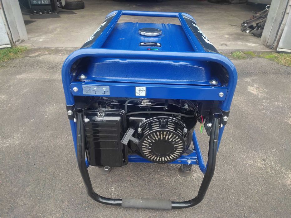 Бензогенератор 380/220