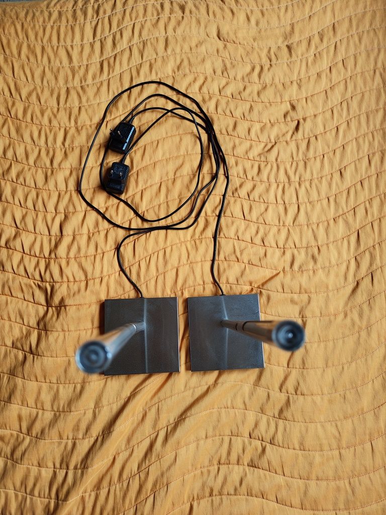 2 Candeeiros Led, com Luz de presença / standby