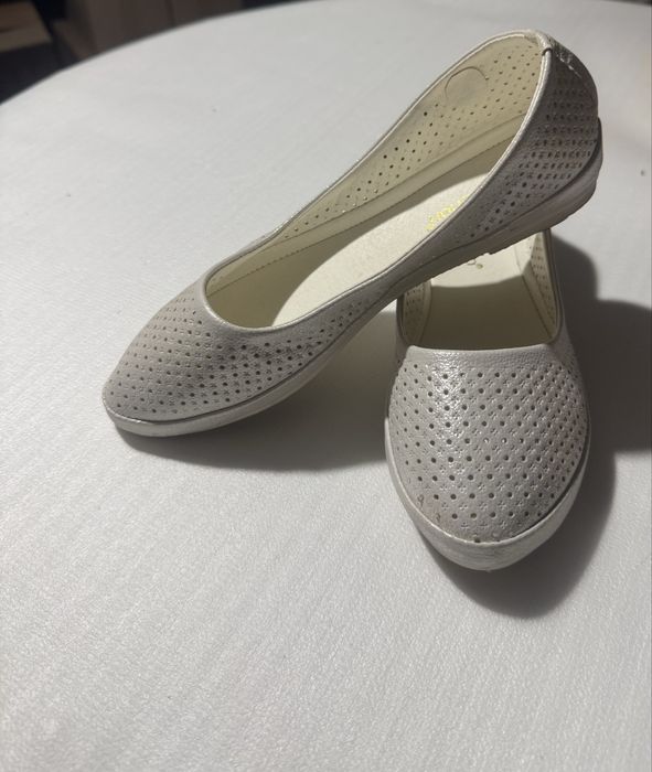 Продам балетки 37 розмірі.