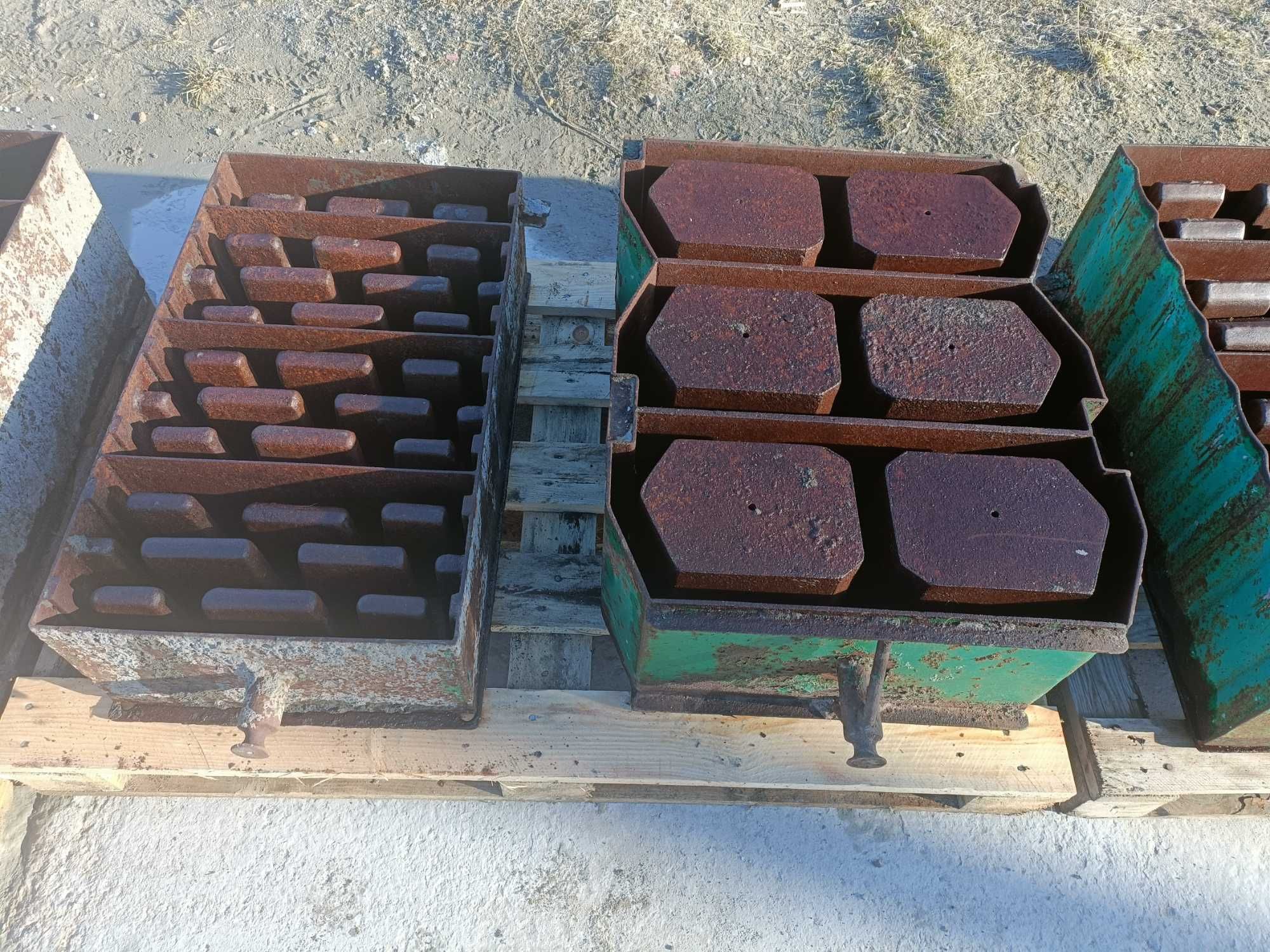 Pustaczarka ręczna do produkcji bloczków, pustak beton Formy, wibrator