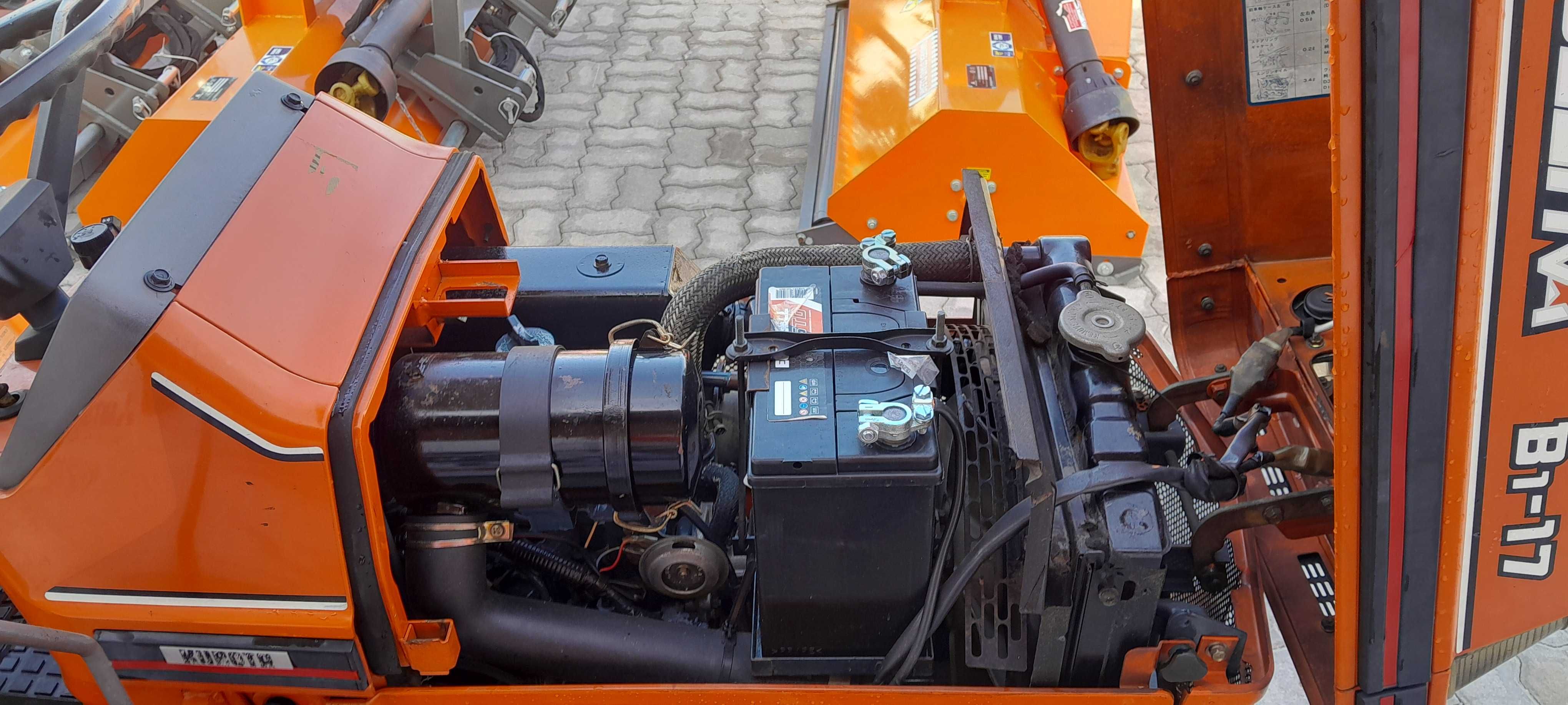 KUBOTA BULTRA B1-17, 4x4 com Capota