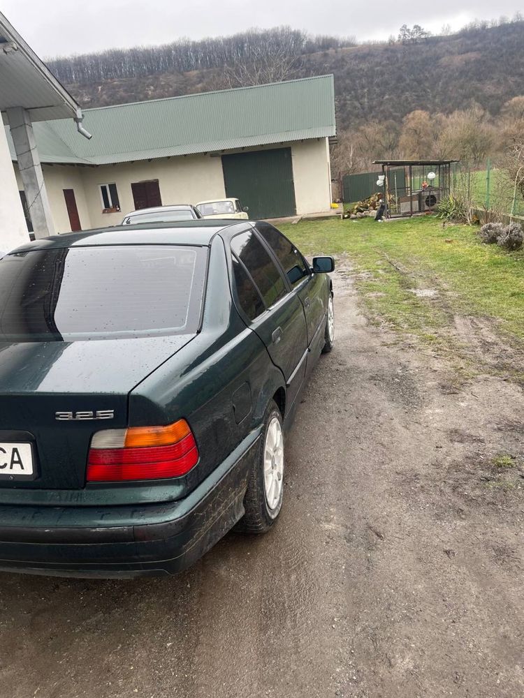 BMW e36 m43b18 в хорошому стані