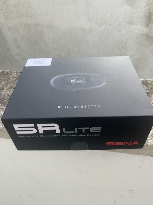 Capacete L52 na caixa com Bluetooth