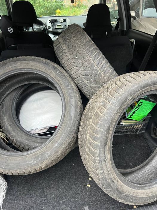 Резина goodyer зимова 205/55 r17