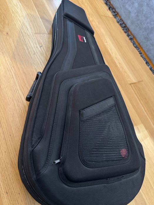Violão Fender eletro-acustico com Wolf Case
