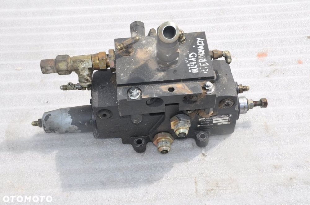 POMPA HYDRAULICZNA ROZDZIELACZ VOLVO BM A25 11061572