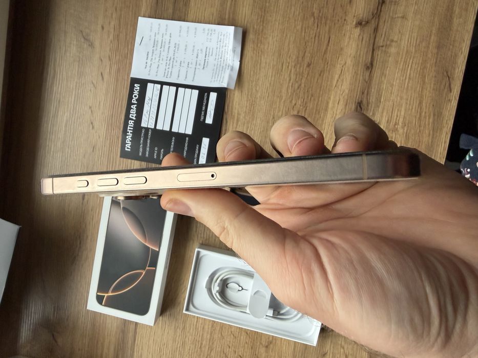 iPhone 16 Pro Max 256GB – Desert Titanium | Состояние идеальное