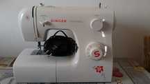 Máquina de costura Singer serena de 2250 (Negociável