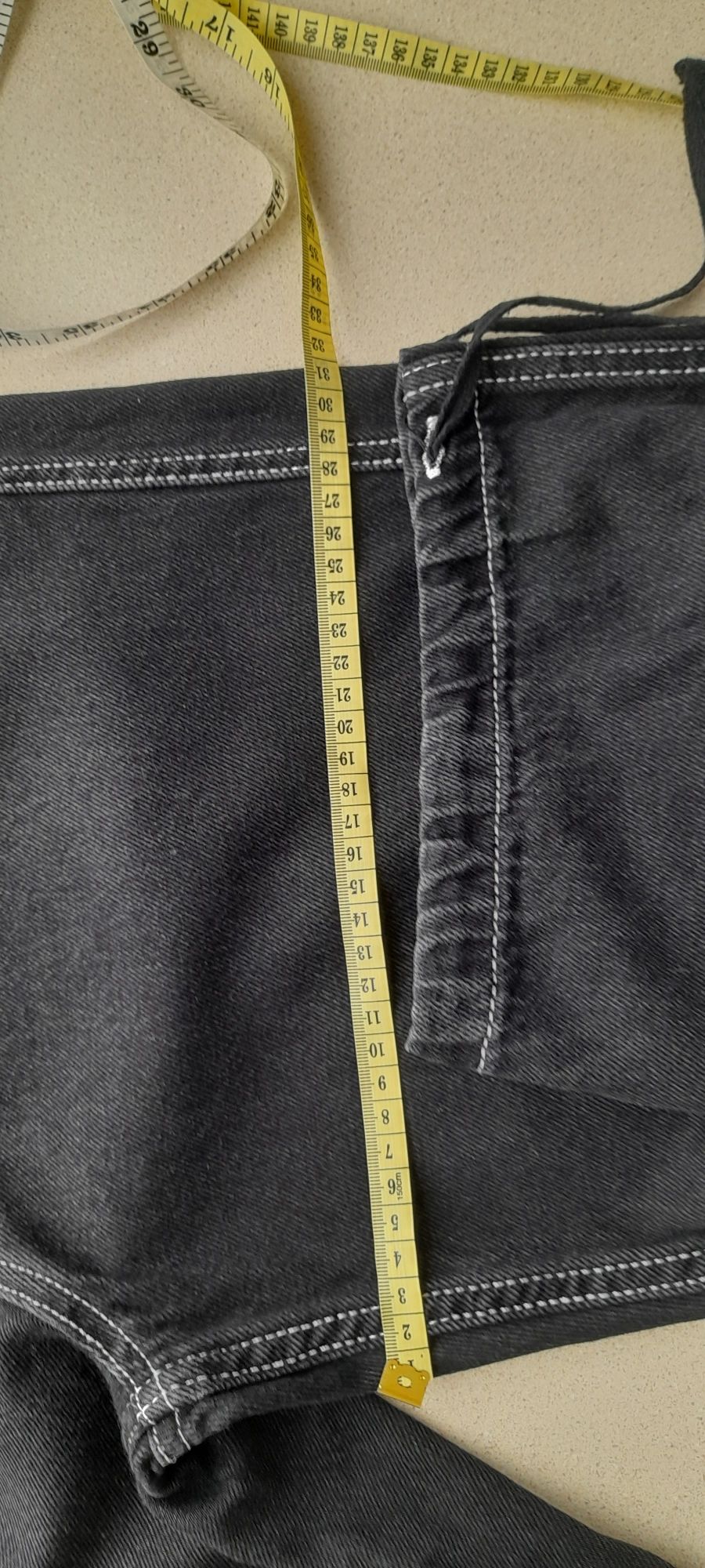 Spodnie jeansowe męskie młodzieżowe Bershka czarne szerokie r. S/M
