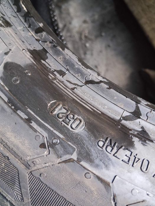 225.55.17c Continental 2шт зима БУ склад шины резина из Европы 55 R17с