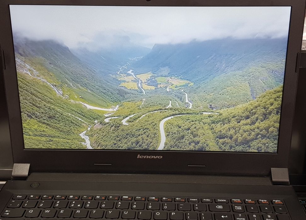 Ноутбук Lenovo B50-30 15.6 "4/320gb"