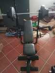 Banco de musculação,barra de supino,halteres comais de 50 kg