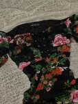 Vestido estampado PrettyLittleThing