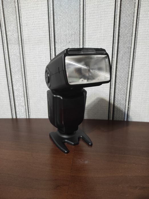 Накамерний спалах ExtraDigital DF-800