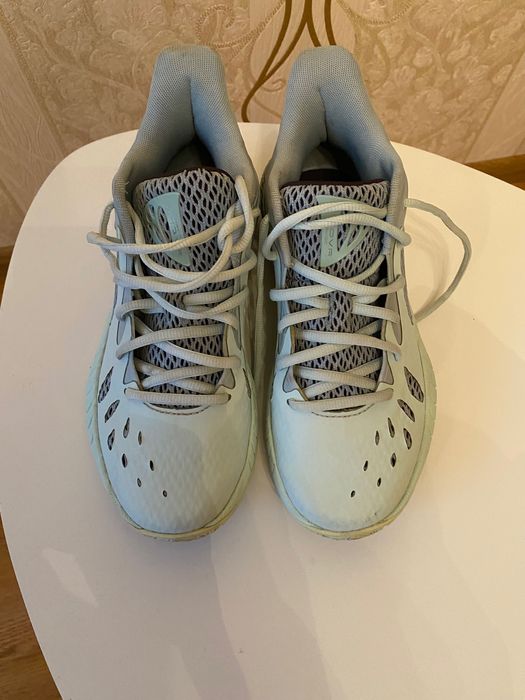 Кросівки жіночі Under Armour  р.38.5