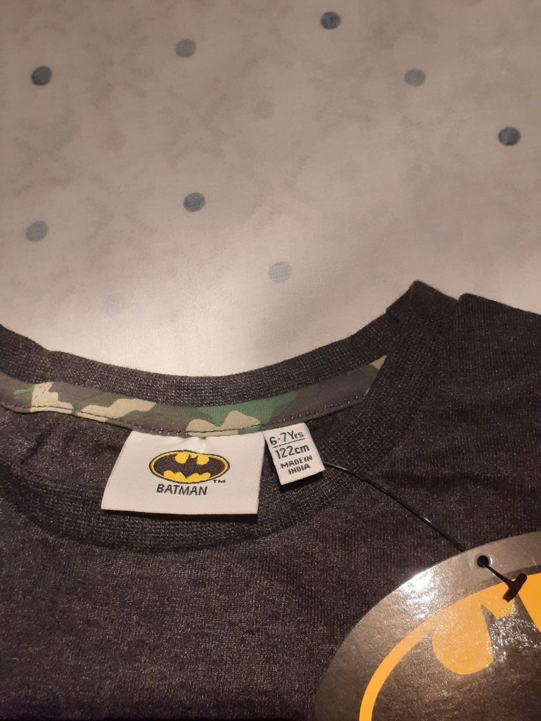 Calções de ganga novos e t shirt batman nova