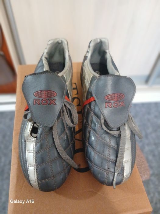 Спортивні футбольні копки,бутси 26 см. устілка