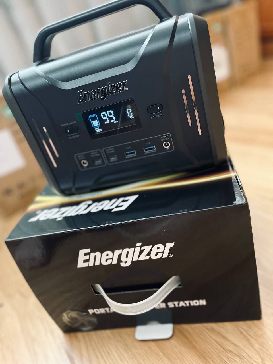 Зарядна станція Energizer PPS320 270000 mAh Зарядная станция