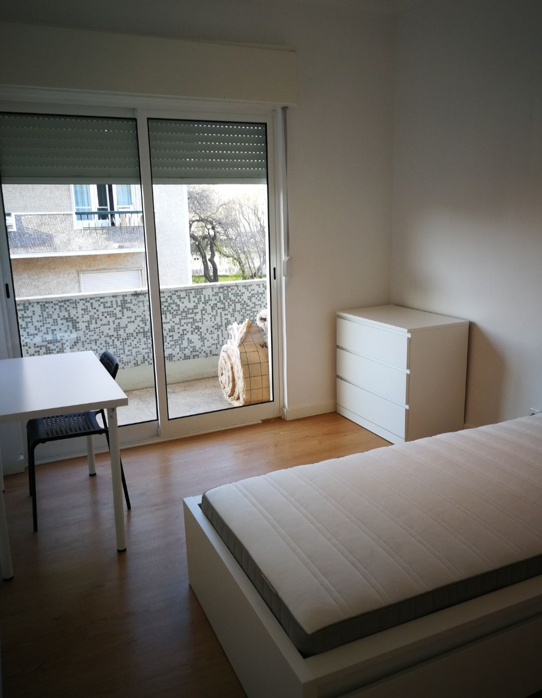 Quarto a 10 minutos de Lisboa