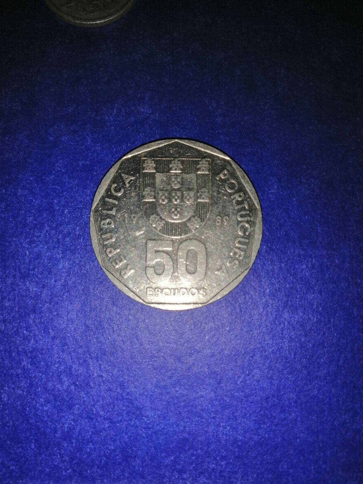 3 moedas de 50 Escudos Rep. Portuguesa, 1988 e 1989