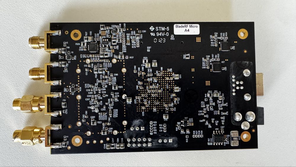 BladeRF 2.0 micro xA4 SDR трансивер 47 МГц-6 ГГц 49 КЛЕ ПЛИС