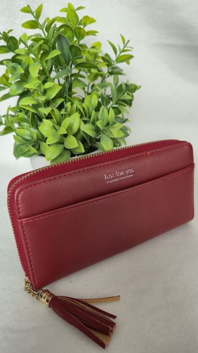 Ciemno-czerwony portfel JustForYou