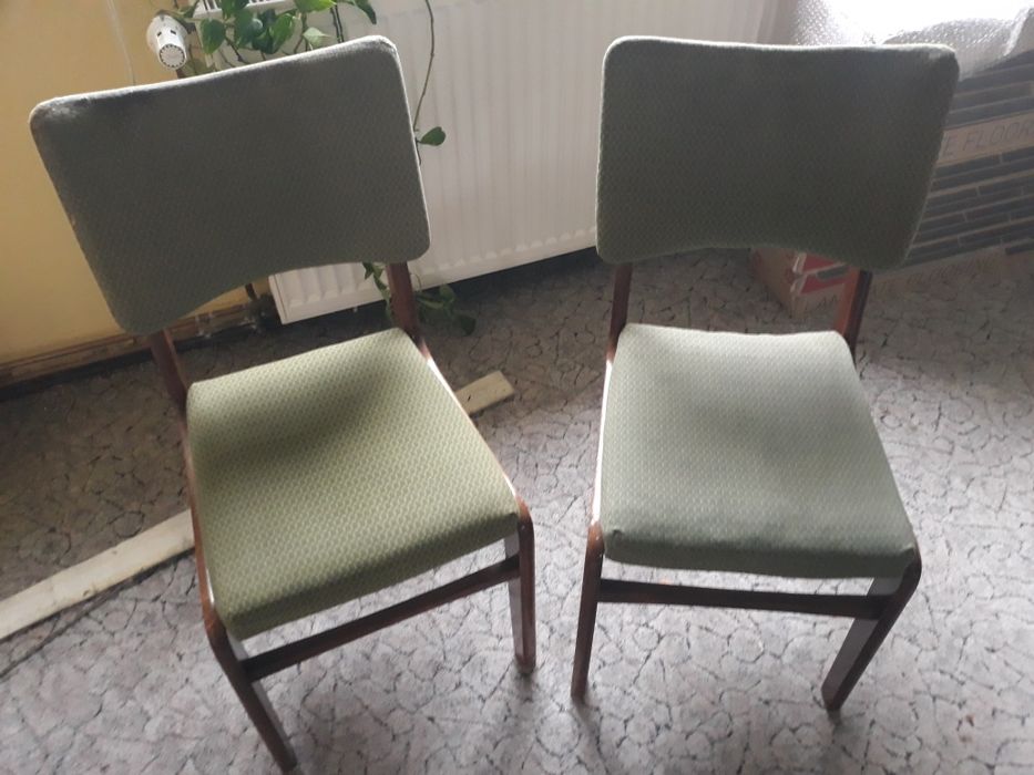 Krzesło PRL do renowacji przerobienia z odbiciem drewniane