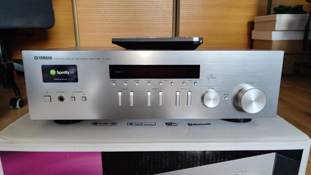 Amplituner sieciowy YAMAHA R-N301
