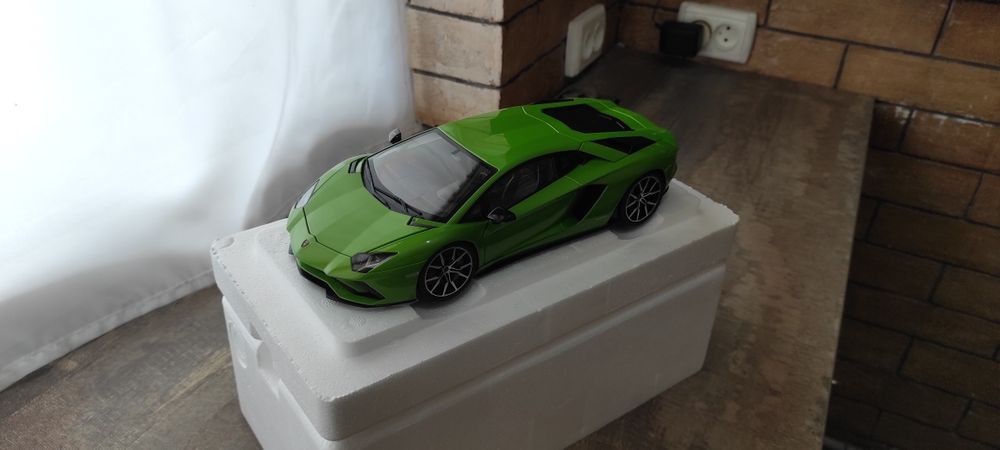 Lamborghini Aventador S 1/18 AutoArt