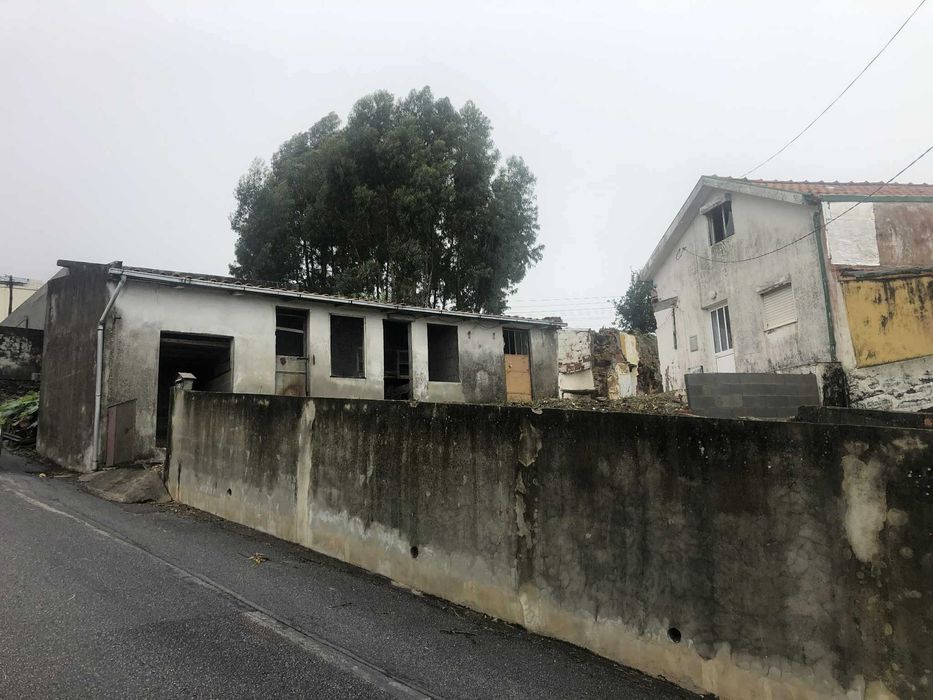 Venda de terreno com ruina para restauro total,  Viana do Castelo.