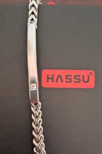 Pulseira em aço da marca HASSU