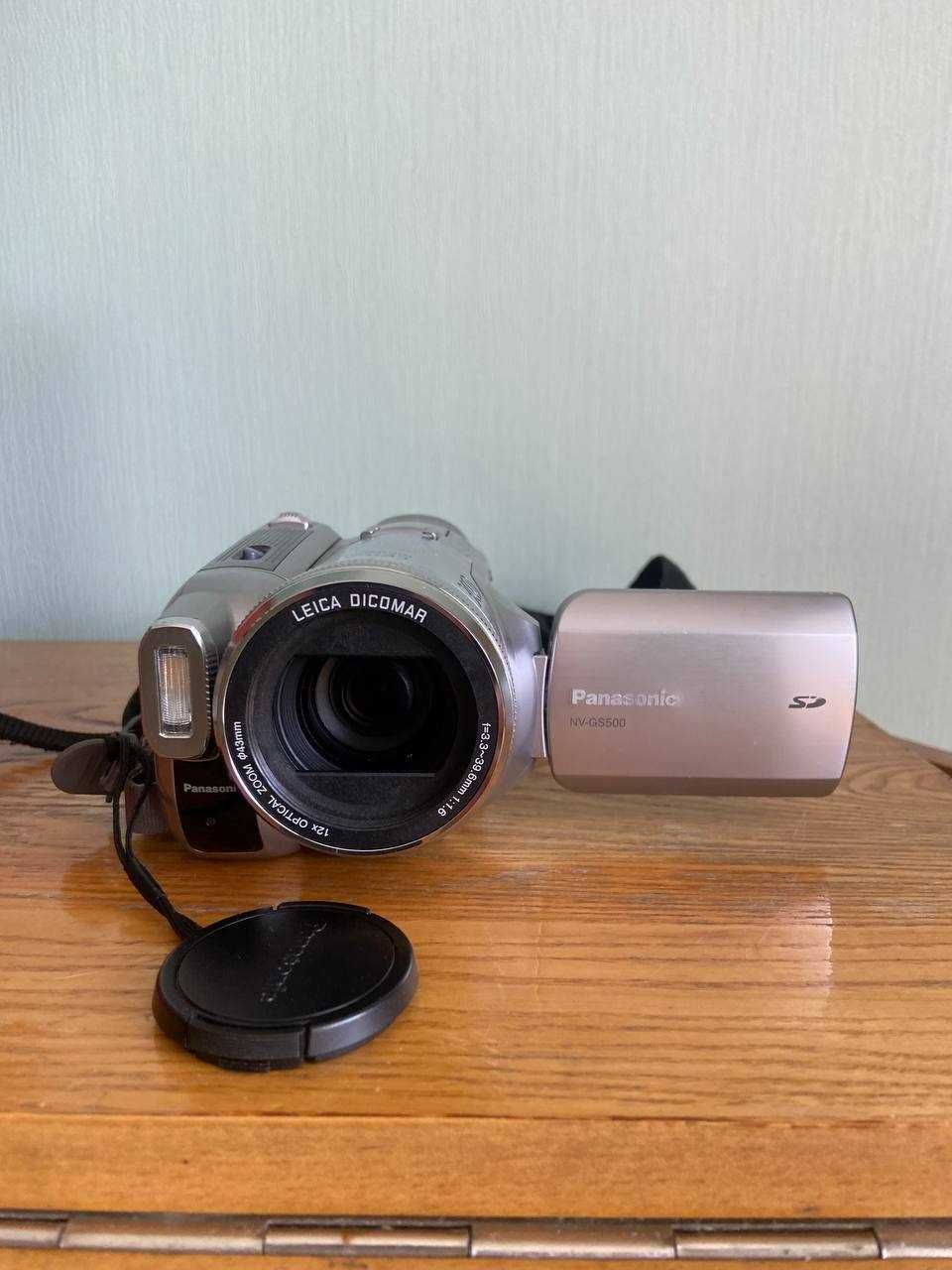 Продам відеокамеру Panasonic NV-GS500 б/в