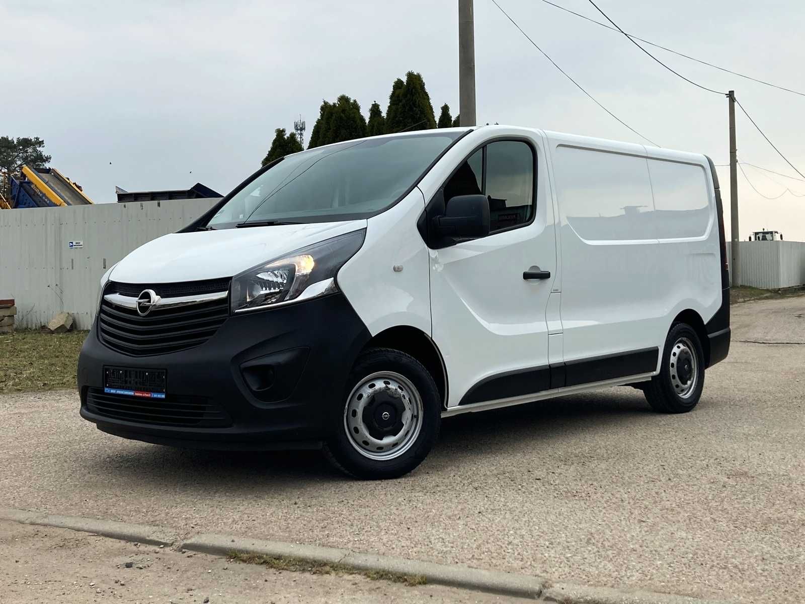 Zarejestrowany* OPEL VIVARO* 1.6D 125KM* 2017r* 111.569km!! SERWIS*PDC
