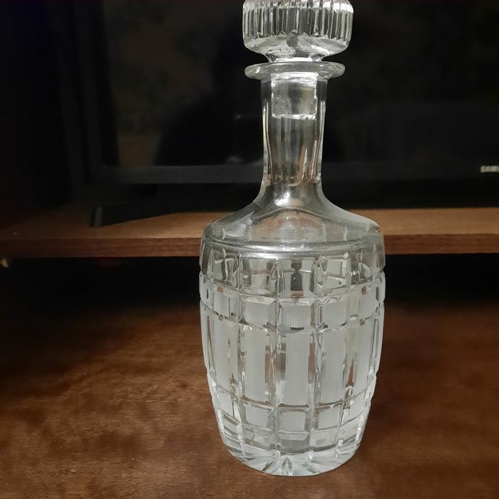 Посуда хрустальная,графин штоф ,вазы,рюмки