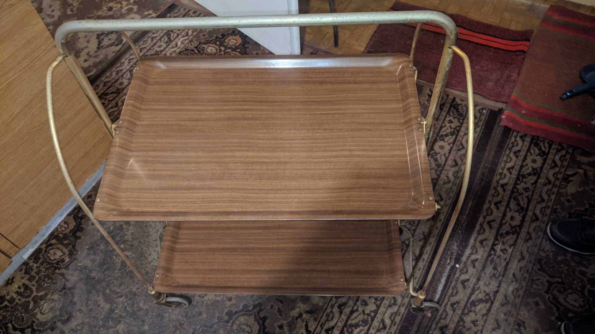 Barek na kółkach stolik składany dwa poziomy