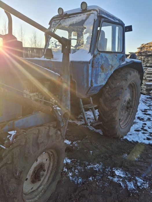 Продам МТЗ-80 з навантажувачем!