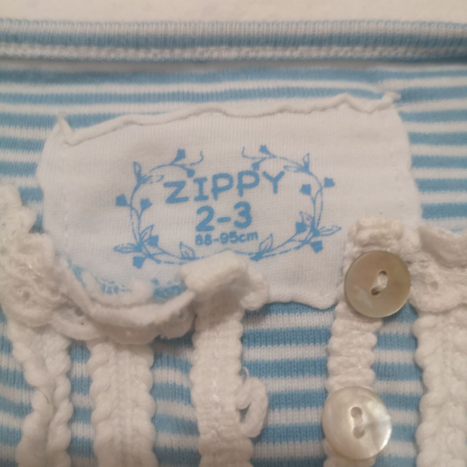 Blusas ZIPPY com bordado 2-3 anos