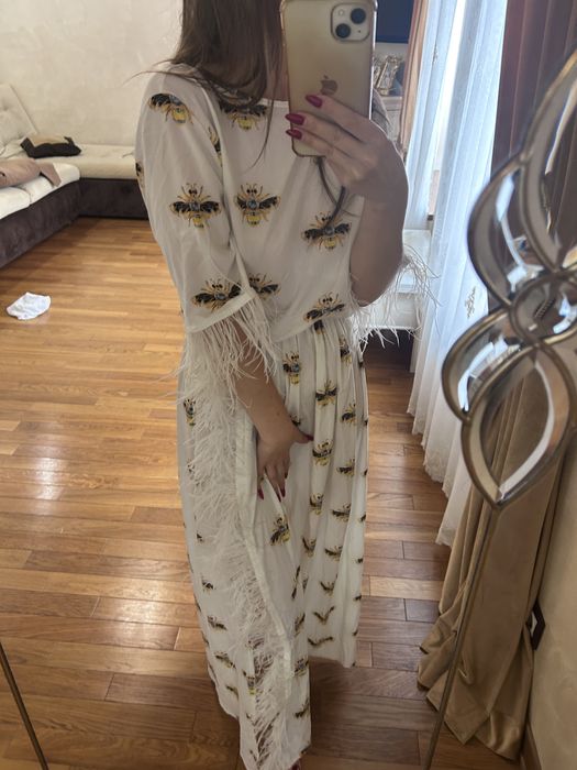 Довге плаття з пірям ,розмір s ,один раз одягла