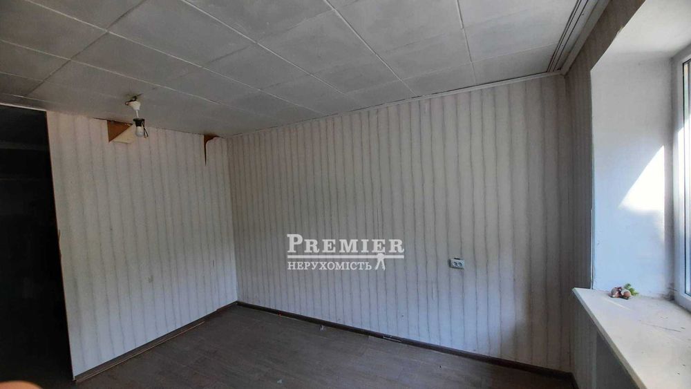 У продажу кімната у комунальній квартирі 18.4 кв.м.