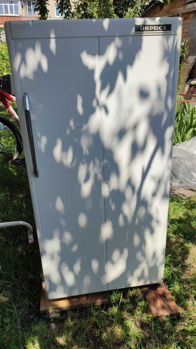 холодильник радянський 1966 року випуску.