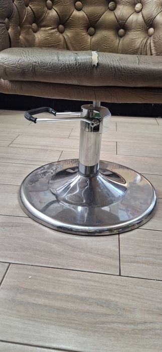 Кресло для парикмахерских