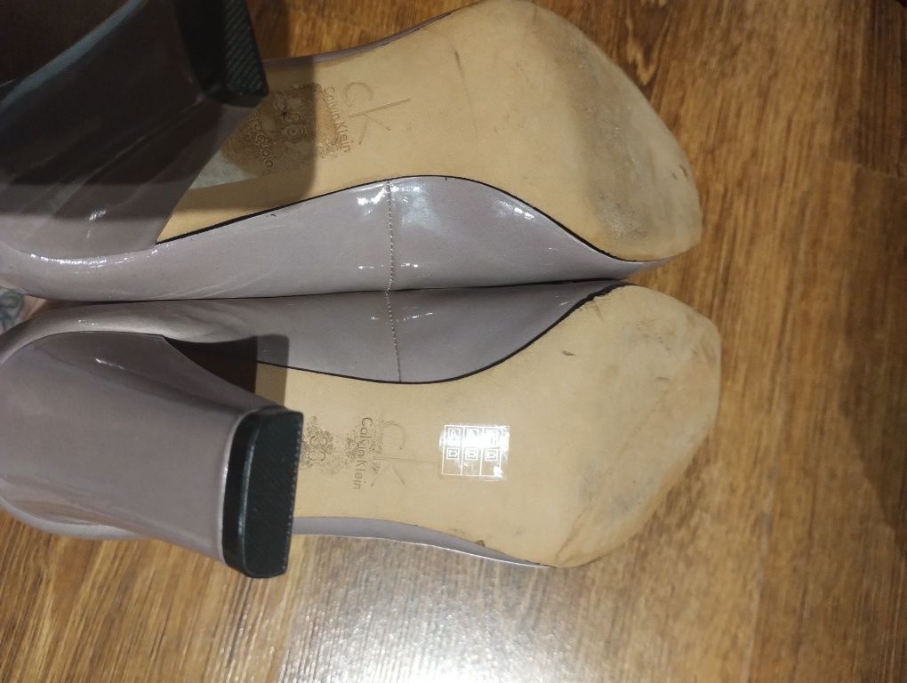 Szpilki skóra Calvin Klein rozm 36