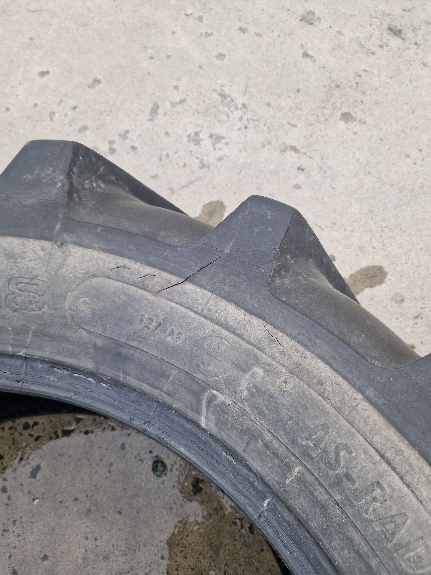 Opony Mitas 380/70 r28 500zl za dwie