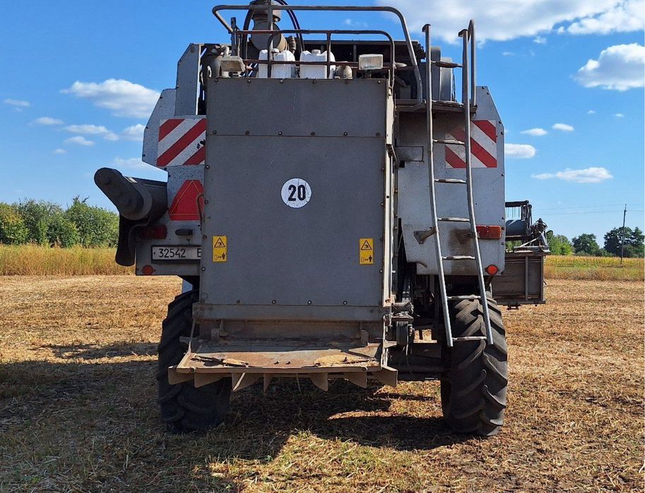 Продам Комбайн Vector 410