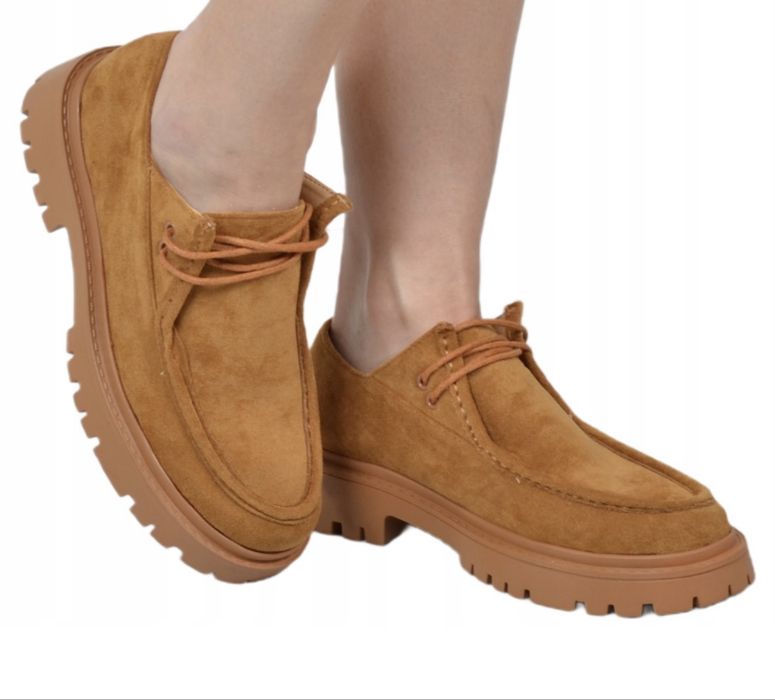 Лофери, взуття жіноче