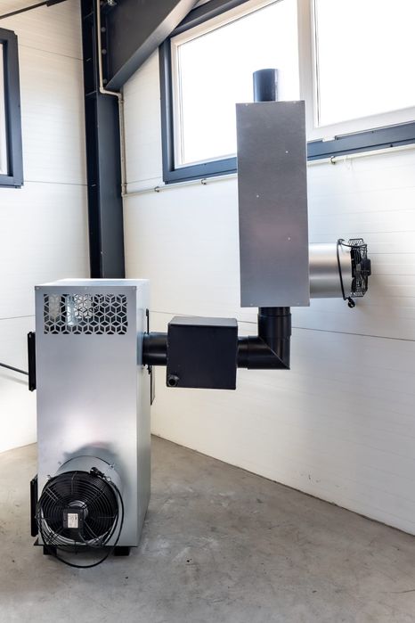 Piec nadmuchowy do warsztatu 30kw Nagrzewnica powietrza do400m (oleje)