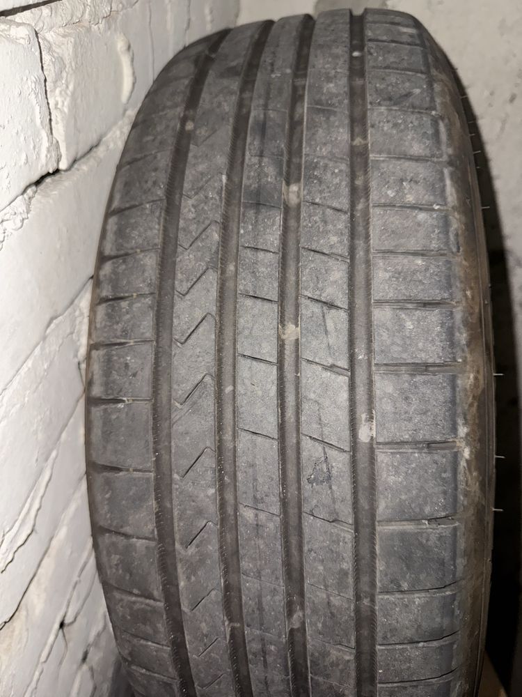 Opona Hankook 215/65 r 17