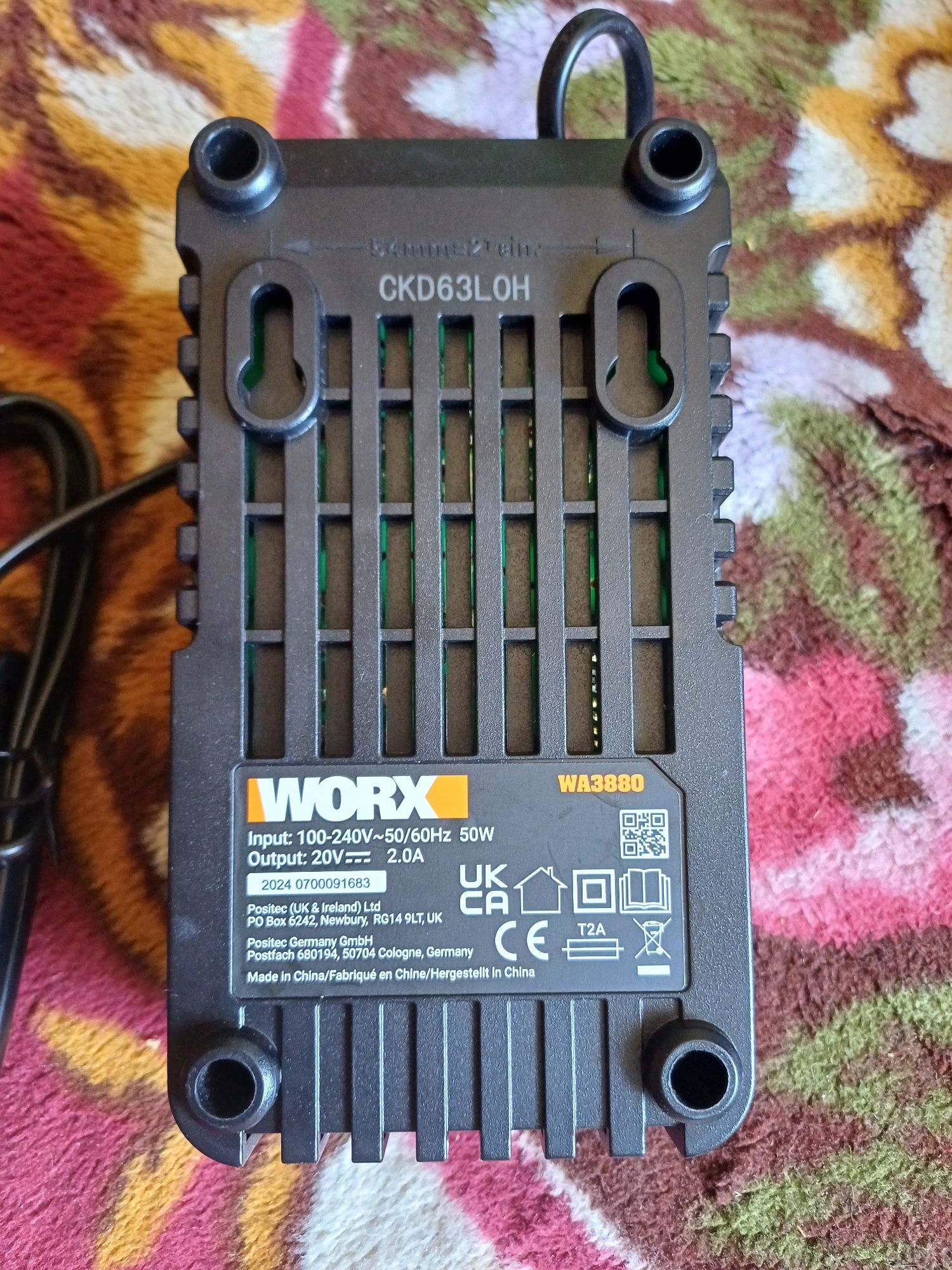 Ładowarka Worx WA3880