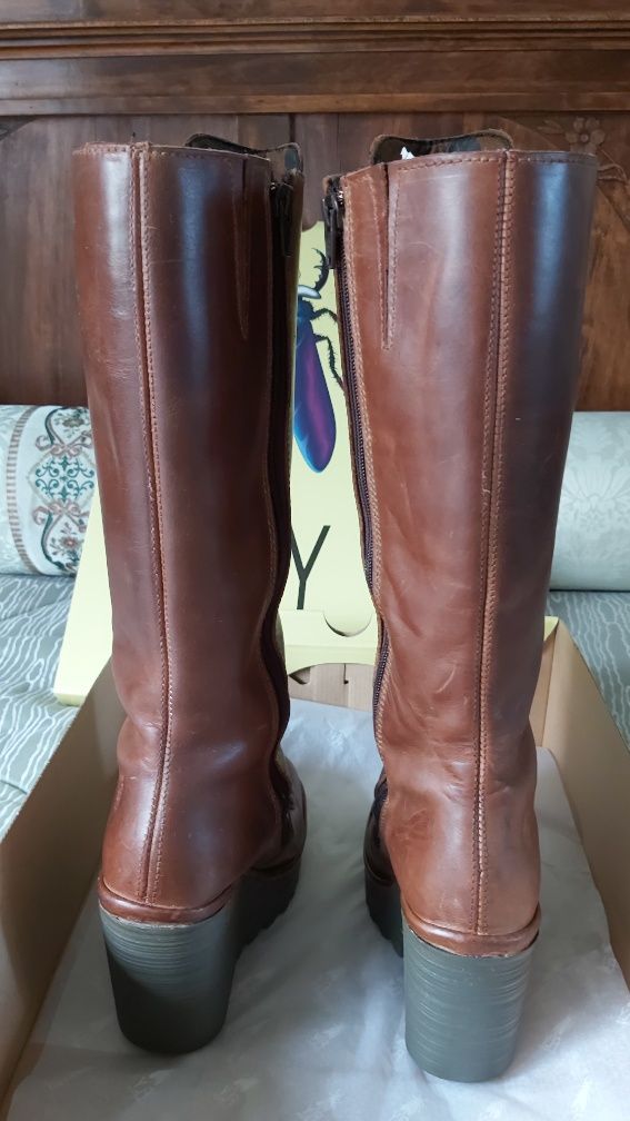 Botas FLY, colecção limitada‼️Baixa de preço.