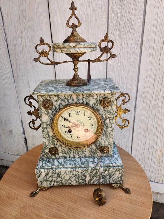 Zegar francuski zielony marmur